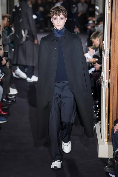 Look 5